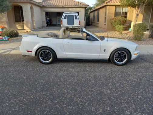 2008 Ford Mustang Base