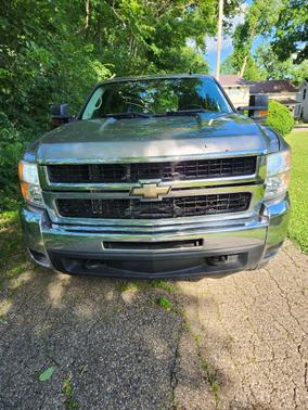 Gray 2007 Chevrolet Silverado 2500 LTZ H/D Crew Cab