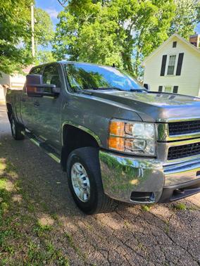Gray 2007 Chevrolet Silverado 2500 LTZ H/D Crew Cab