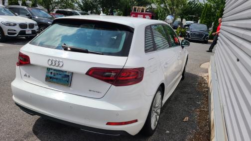 2016 Audi A3 e-tron 1.4T Premium