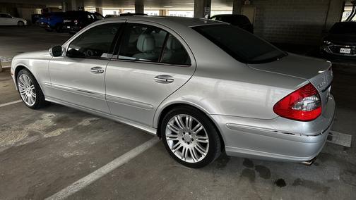 Silver 2008 Mercedes-Benz E-Class E 550 4MATIC