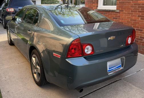 Green 2009 Chevrolet Malibu 1LT