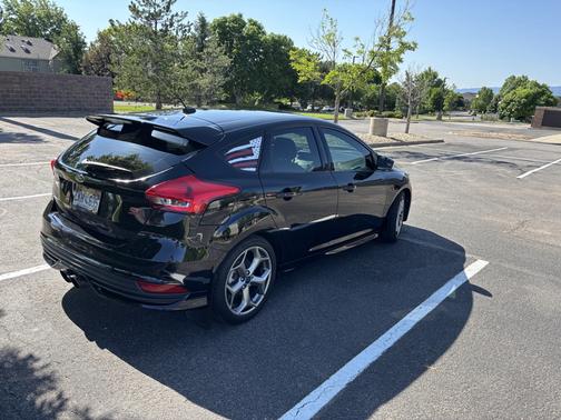 2017 Ford Focus ST Base