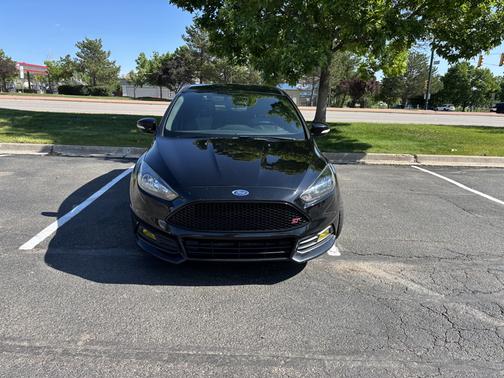 2017 Ford Focus ST Base