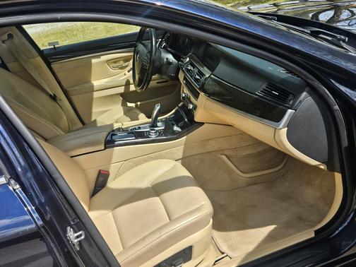 Blue 2011 BMW 528 i
