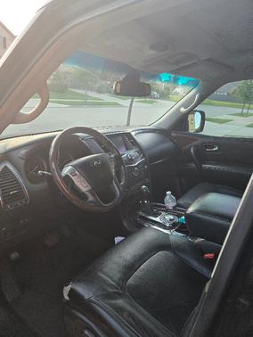 Black 2016 INFINITI QX80 Base