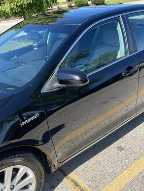 Black 2014 Toyota Camry Hybrid XLE