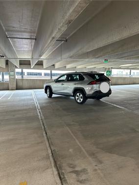 2019 Toyota RAV4 Hybrid XLE