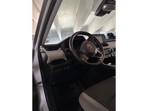 2019 Toyota RAV4 Hybrid XLE