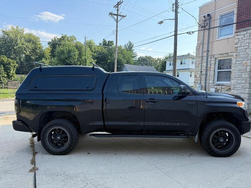Black 2016 Toyota Tundra Limited