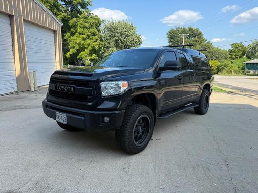 Black 2016 Toyota Tundra Limited