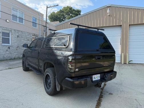 Black 2016 Toyota Tundra Limited
