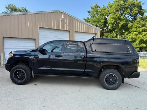 Black 2016 Toyota Tundra Limited