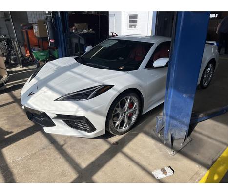 Photo 1 of 1 of 2021 Chevrolet Corvette Stingray w/1LT