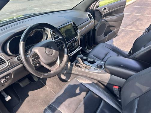 Black 2019 Jeep Grand Cherokee Limited