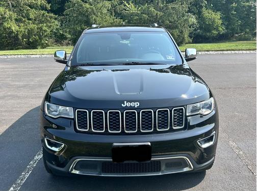 Black 2019 Jeep Grand Cherokee Limited