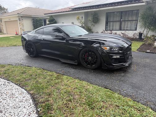 2015 Ford Mustang EcoBoost Premium