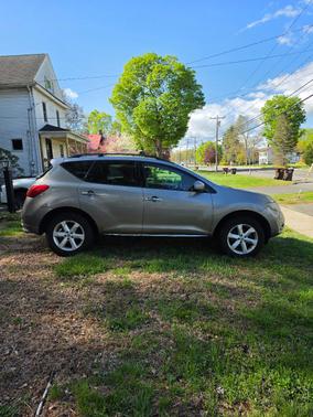 Gray 2010 Nissan Murano SL