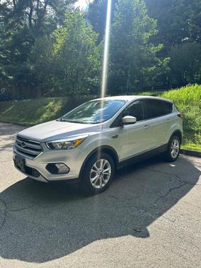 Silver 2019 Ford Escape SE