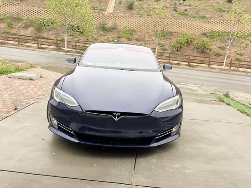 2018 Tesla Model S 75D