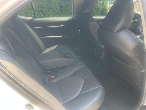 White 2023 Toyota Camry Hybrid XLE