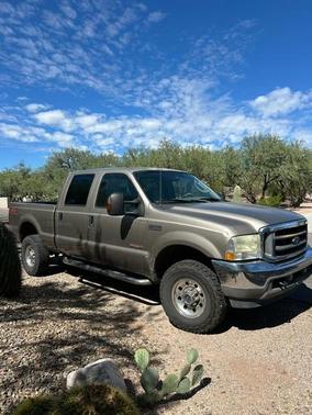 Gold 2004 Ford F-350 Lariat Crew Cab Super Duty