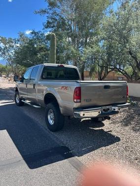 Gold 2004 Ford F-350 Lariat Crew Cab Super Duty