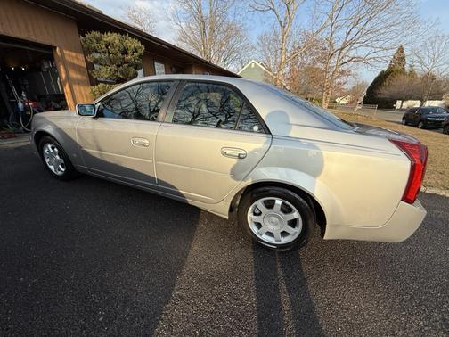 2003 Cadillac CTS Base
