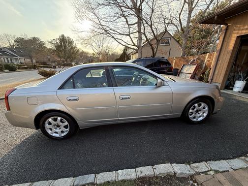 2003 Cadillac CTS Base