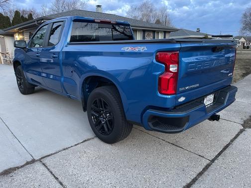 Blue 2022 Chevrolet Silverado 1500 RST