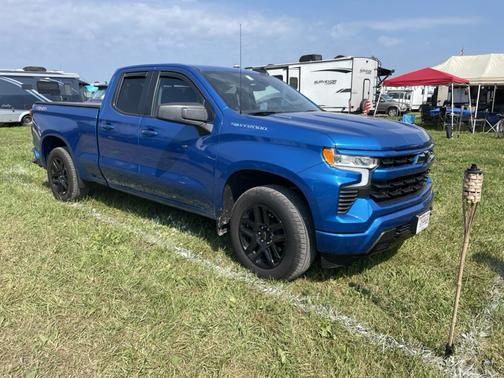 Blue 2022 Chevrolet Silverado 1500 RST