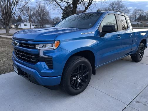 Blue 2022 Chevrolet Silverado 1500 RST