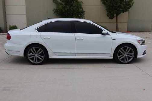 White 2017 Volkswagen Passat 1.8T R-Line w/Comfort