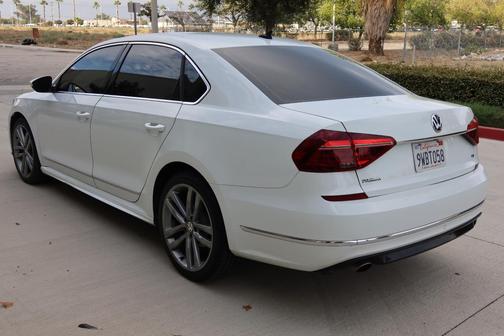 White 2017 Volkswagen Passat 1.8T R-Line w/Comfort