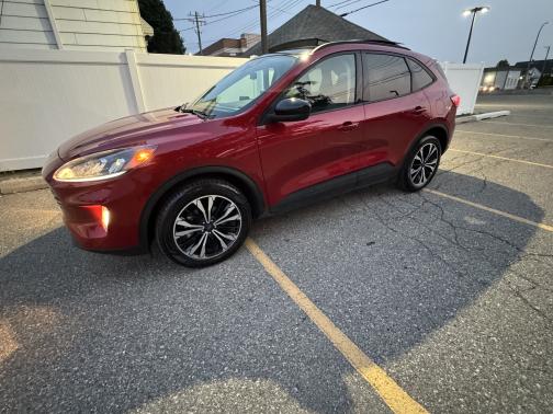 2022 Ford Escape SEL
