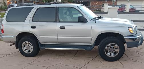 2000 Toyota 4Runner Base