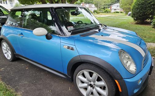 2005 MINI Cooper S Base