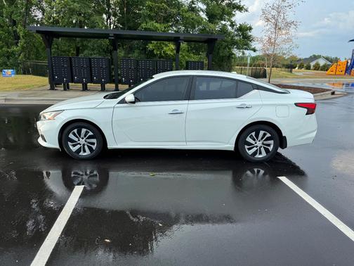 White 2020 Nissan Altima 2.5 S