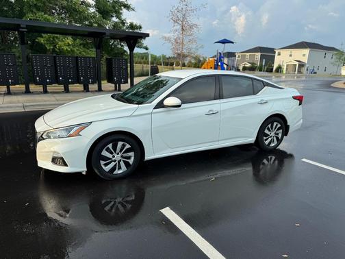 White 2020 Nissan Altima 2.5 S