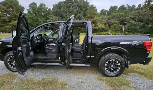 2019 Nissan Titan PRO-4X