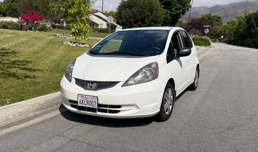White 2009 Honda Fit Base