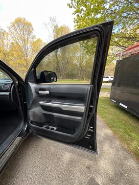 Black 2016 Toyota Tundra SR5