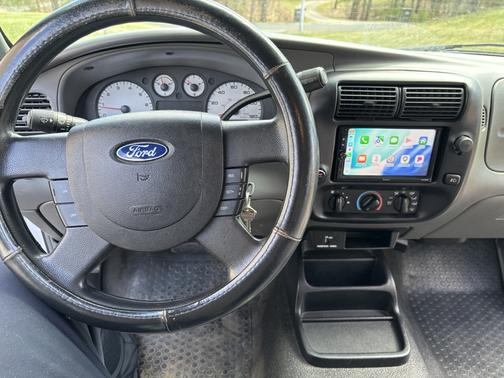 White 2005 Ford Ranger Edge SuperCab