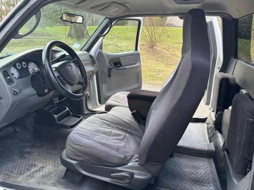 White 2005 Ford Ranger Edge SuperCab