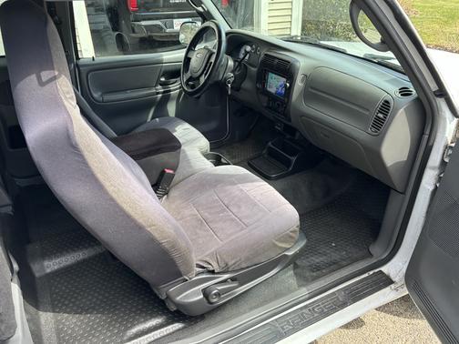 White 2005 Ford Ranger Edge SuperCab