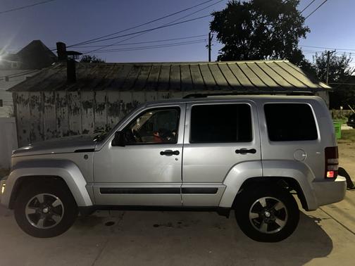 2008 Jeep Liberty Sport