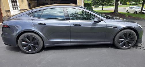 2023 Tesla Model S Plaid