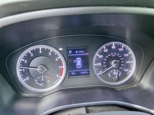 2019 Hyundai SANTA FE SE 2.4