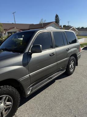 1999 Lexus LX 470 Base