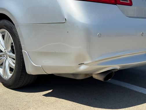 Silver 2010 INFINITI G37 Journey